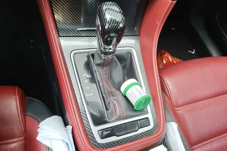 Used MG 6 2018 20T Automatic Trophy Premium Internet Edition China VI Standard Gear Lever