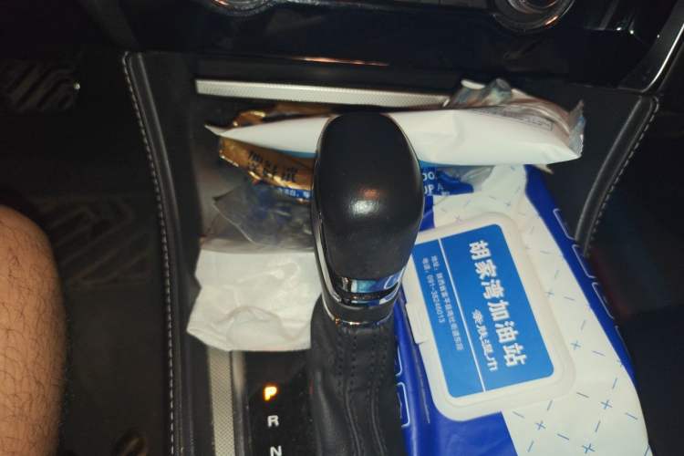 Used MG 6 2018 20T Automatic Luxury Smart Connectivity Version China VI Standard Gear Lever