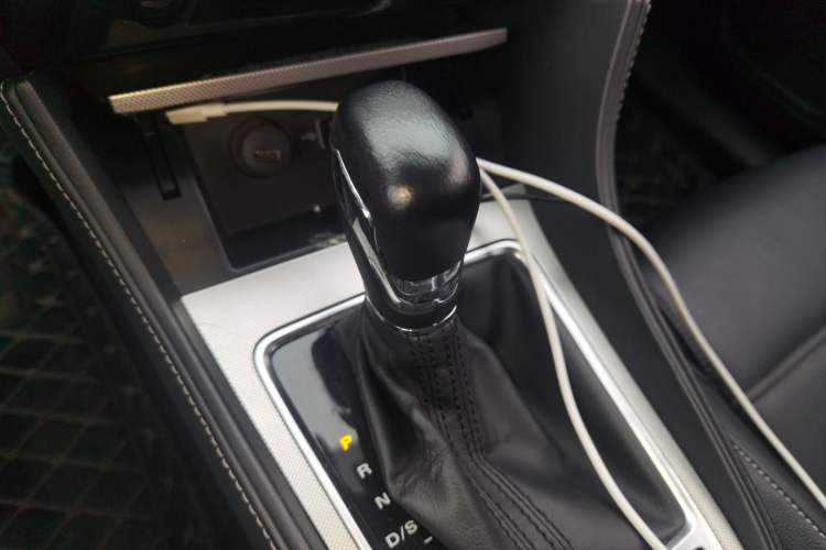 Used MG 6 2018 20T Automatic Luxury Smart Connectivity Version China VI Standard Gear Lever