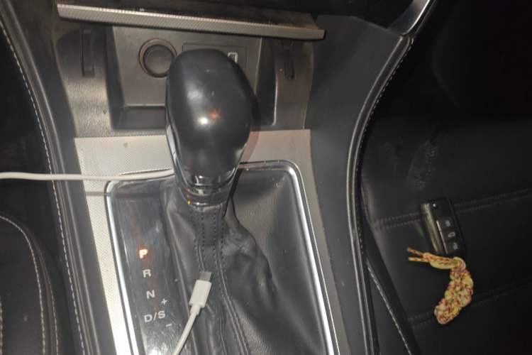 Used MG 6 2018 20T Automatic Luxury Smart Connectivity Version China VI Standard Gear Lever