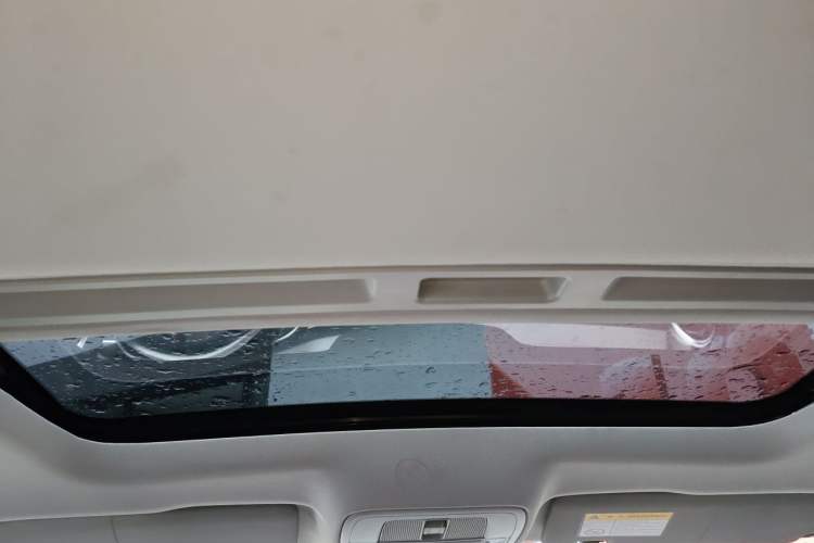 Used MG 6 2018 20T Automatic Trophy Premium Internet Edition China VI Standard Headliner