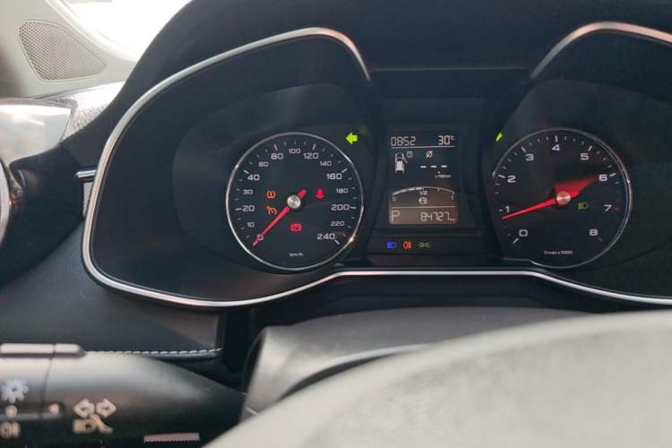 Used MG 6 2018 20T Automatic Luxury Internet Edition China VI Standard Instrument Cluster