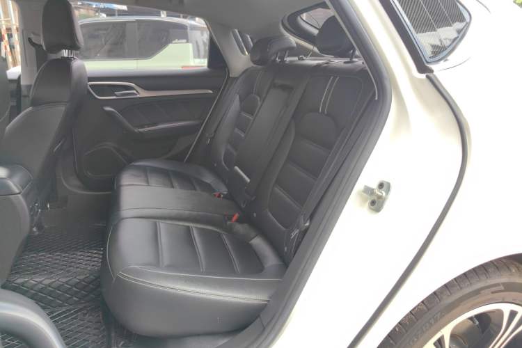 Used MG 6 2018 20T Automatic Luxury Smart Connectivity Version China VI Standard Interior 4