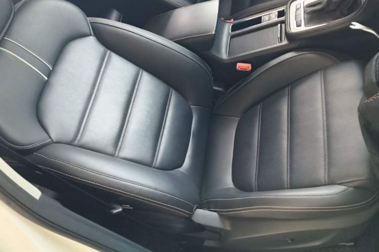 Used MG 6 2018 20T Automatic Luxury Smart Connectivity Version China VI Standard Right Front Seat