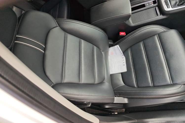 Used MG 6 2018 20T Automatic Luxury Internet Edition China VI Standard Right Front Seat