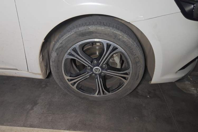 Used MG 6 2018 20T Automatic Luxury Smart Connectivity Version China VI Standard Right Front Wheel Hub
