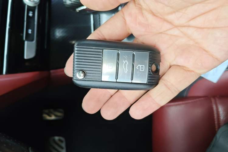 Used MG 6 2018 20T Automatic Trophy Premium Internet Edition China VI Standard Vehicle Key
