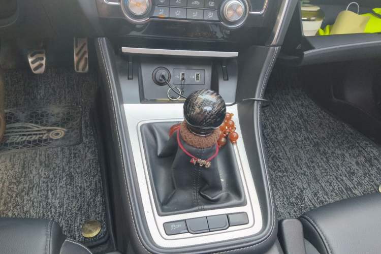 Used MG 6 2019 20T Manual Sport Edition Gear Lever