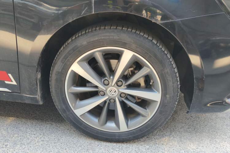 Used MG 6 2019 20T Manual Sport Edition Right Front Wheel Hub