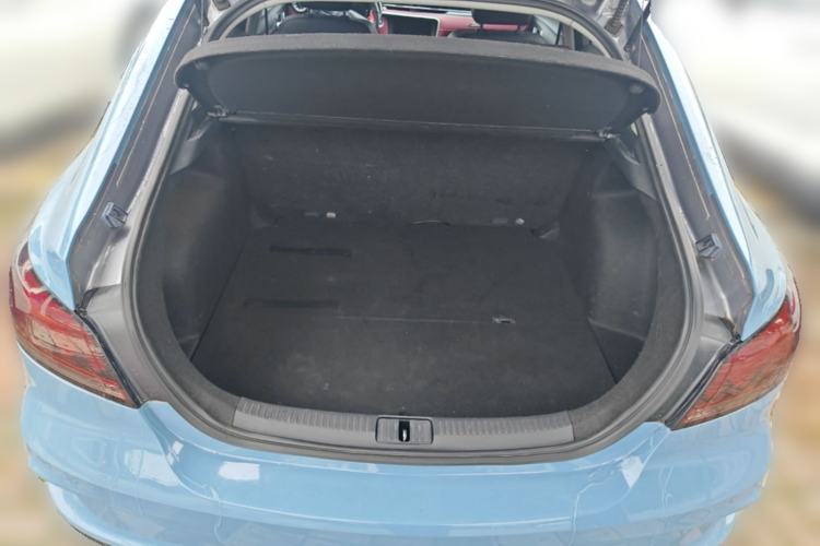 Used MG 6 2019 20T Automatic Sport Edition Trunk