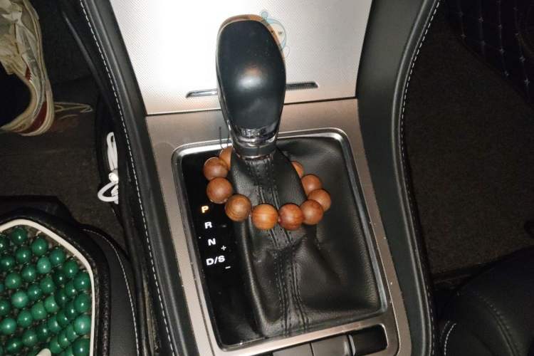 Used MG 6 2019 20T Automatic Sport Edition Gear Lever