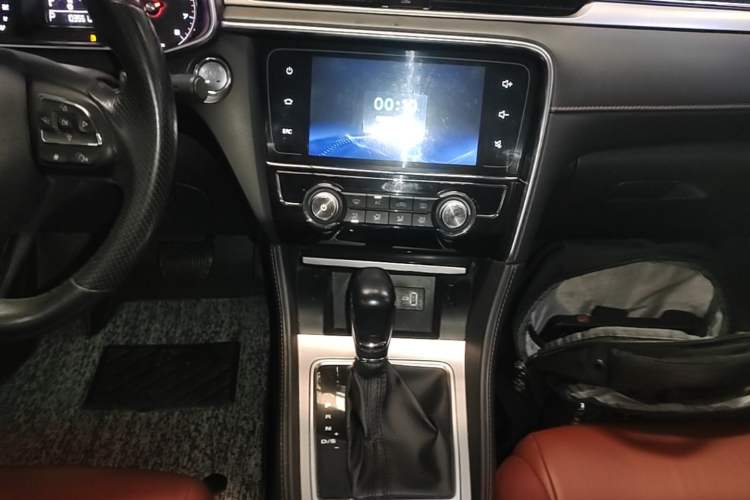 Used MG 6 2019 20T Automatic Starlight Edition Audio And AC Panel