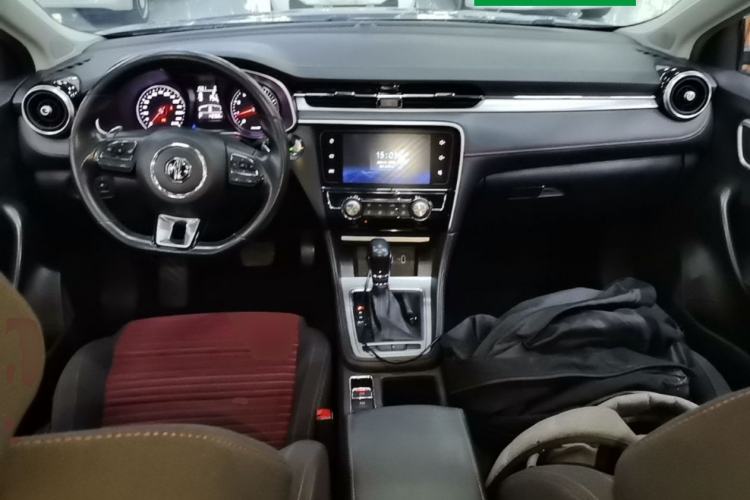 Used MG 6 2019 20T Automatic Starlight Edition Center Console