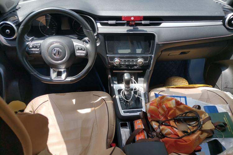 Used MG 6 2019 20T Automatic Starlight Edition Center Console