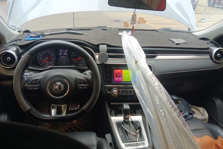Used MG 6 2019 20T Automatic Sport Edition Center Console