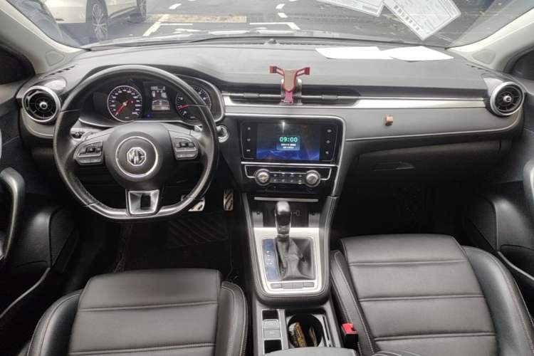 Used MG 6 2019 20T Automatic Sport Edition Center Console