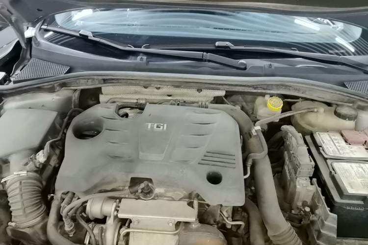 Used MG 6 2019 20T Automatic Starlight Edition Engine Bay