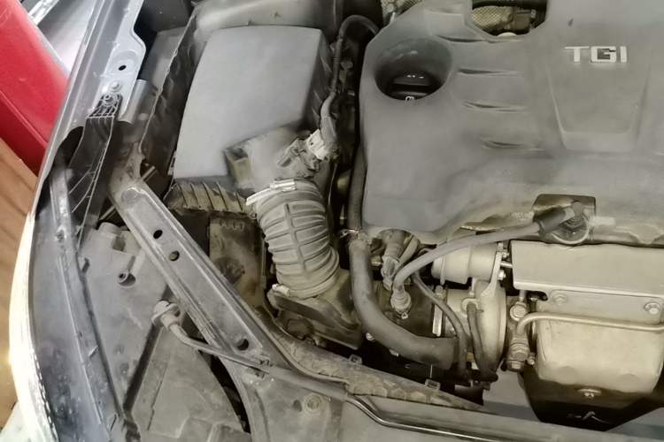 Used MG 6 2019 20T Automatic Starlight Edition Engine Bay Right
