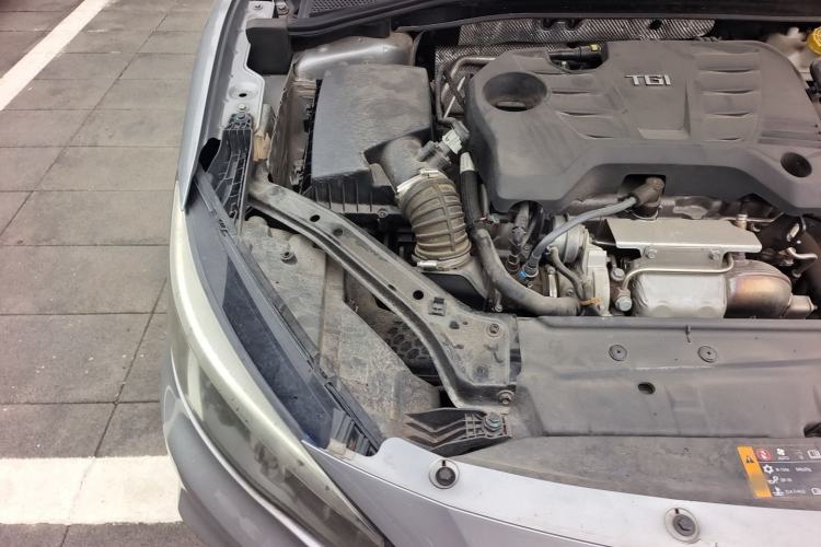 Used MG 6 2019 20T Automatic Starlight Edition Engine Bay Right
