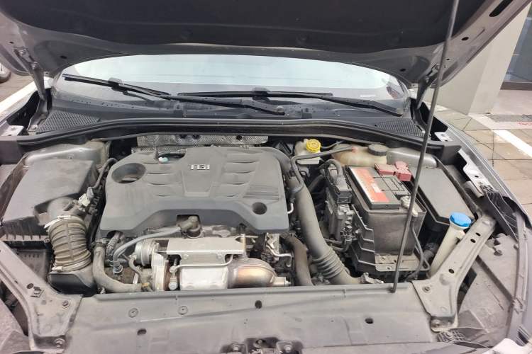 Used MG 6 2019 20T Automatic Starlight Edition Engine Bay