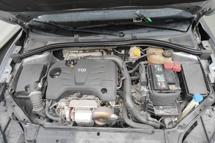 Used MG 6 2019 20T Automatic Starlight Edition Engine Bay
