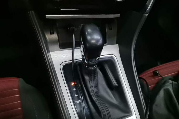 Used MG 6 2019 20T Automatic Starlight Edition Gear Lever