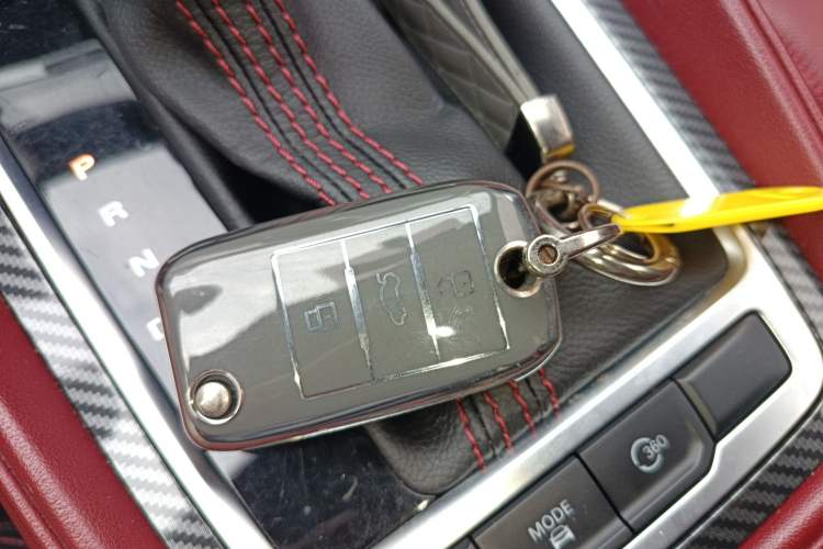 Used MG 6 2019 20T Automatic Trophy Competition Edition + BOSE Luxury Sound System Package Interior 1