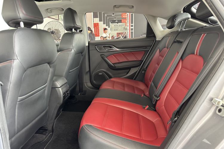 Used MG 6 2019 20T Automatic Trophy Competition Edition + BOSE Luxury Sound System Package Interior 2