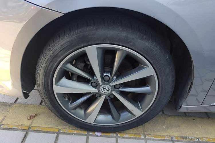 Used MG 6 2019 20T Manual Sport Edition Left Front Wheel Hub