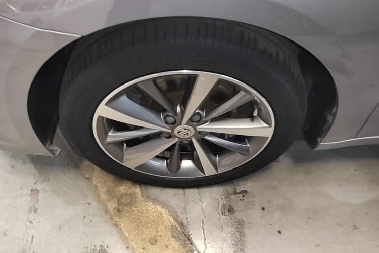 Used MG 6 2019 20T Automatic Starlight Edition Left Front Wheel Hub