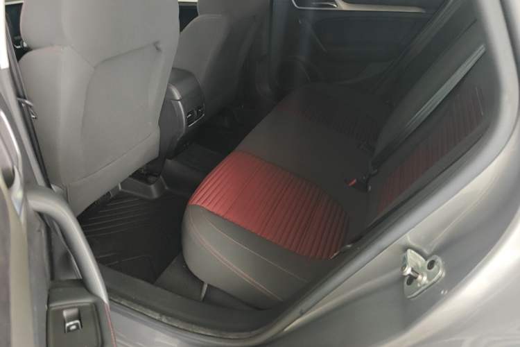 Used MG 6 2019 20T Automatic Starlight Edition Left Rear Seat