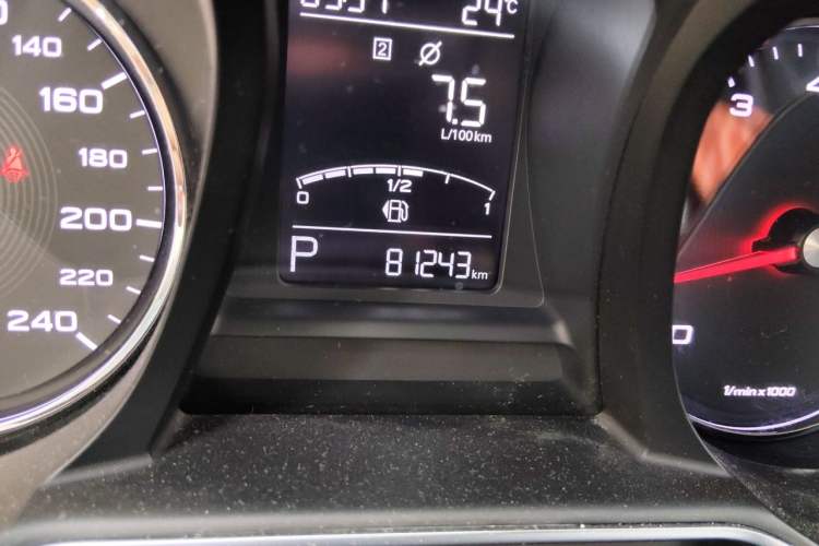 Used MG 6 2019 20T Automatic Sport Edition Odometer Close Up