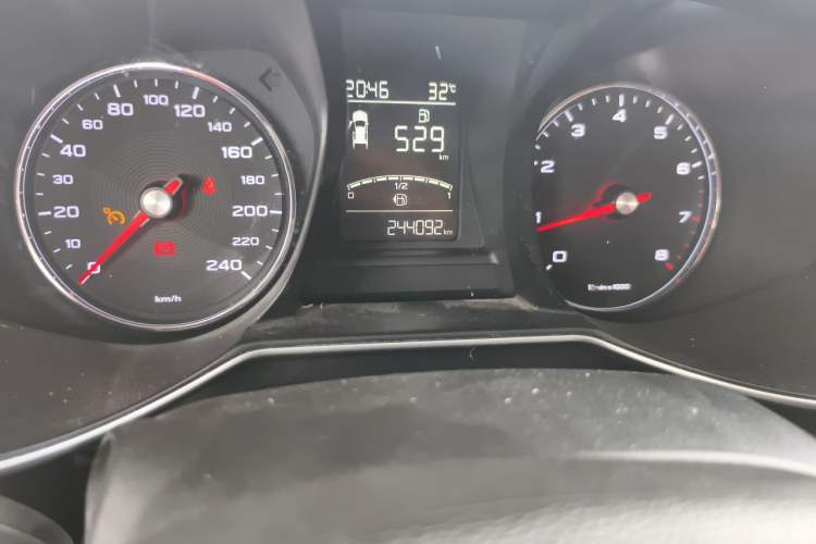 Used MG 6 2019 20T Manual Sport Edition Odometer Close Up