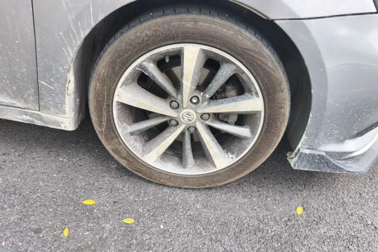 Used MG 6 2019 20T Manual Sport Edition Right Front Wheel Hub