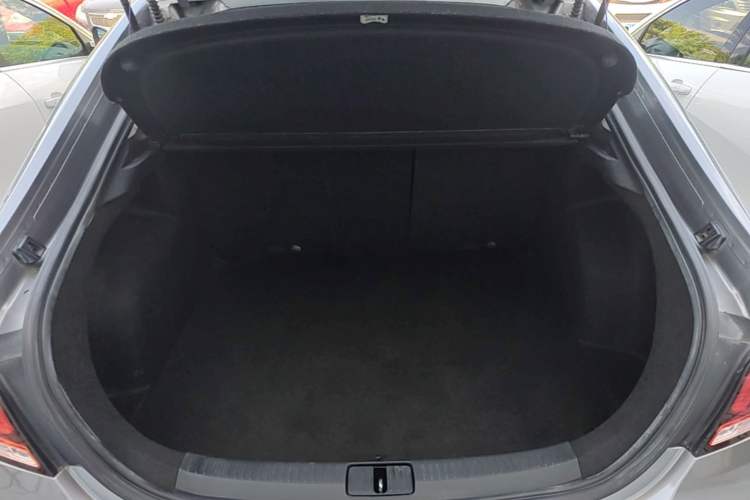 Used MG 6 2019 20T Manual Sport Edition Trunk