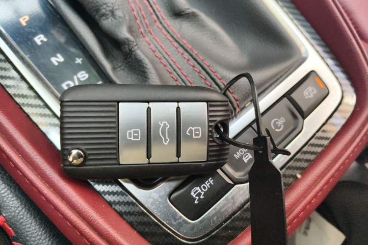 Used MG 6 2019 20T Automatic Trophy Racing Edition + Sporty Rear Exhaust Racing Kit Vehicle Key
