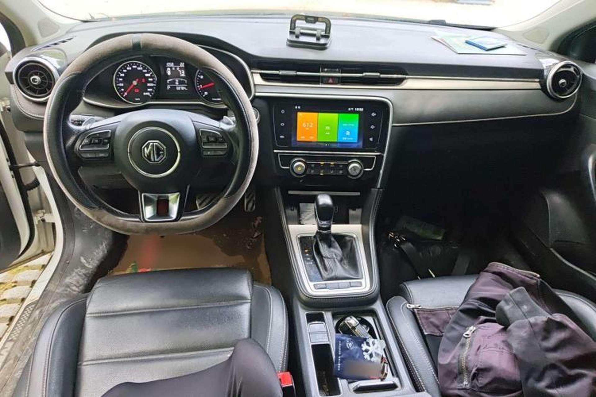 Used MG 6 2019 20T Automatic Sport Edition Center Console