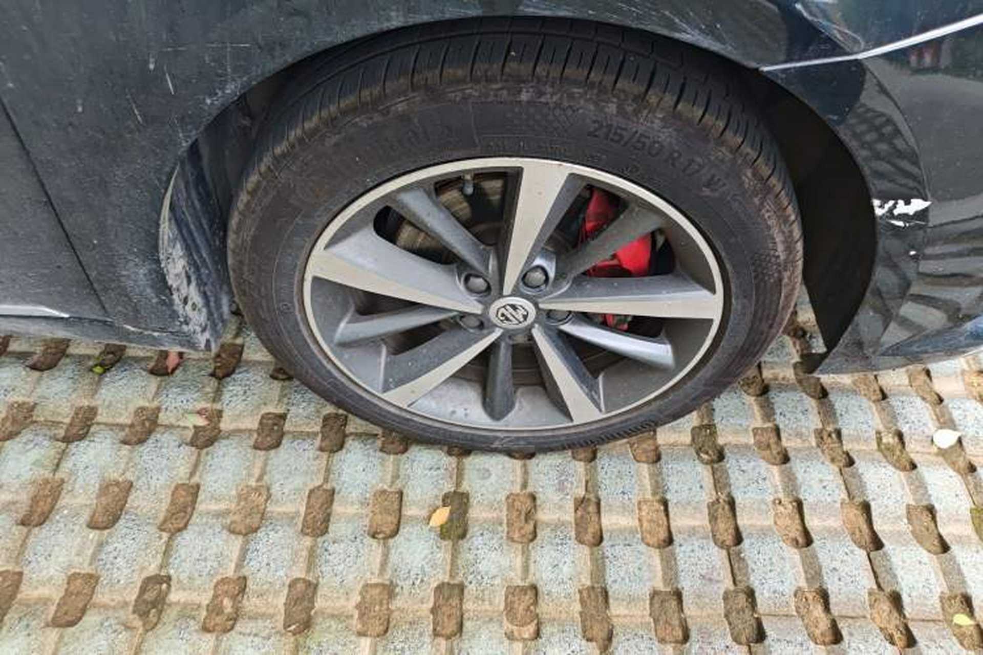 Used MG 6 2019 20T Automatic Sport Edition Right Front Wheel Hub