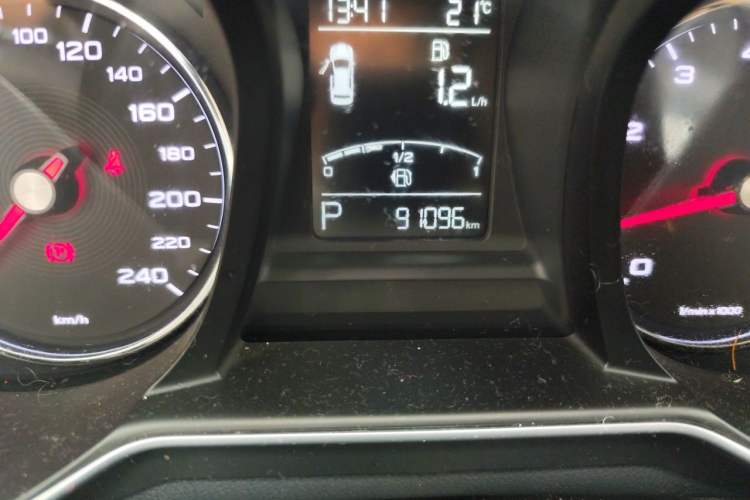 Used MG 6 2019 20T Automatic Sport Edition Odometer Close Up
