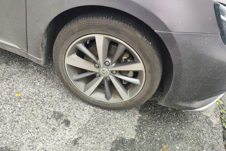Used MG 6 2019 20T Automatic Sport Edition Right Front Wheel Hub