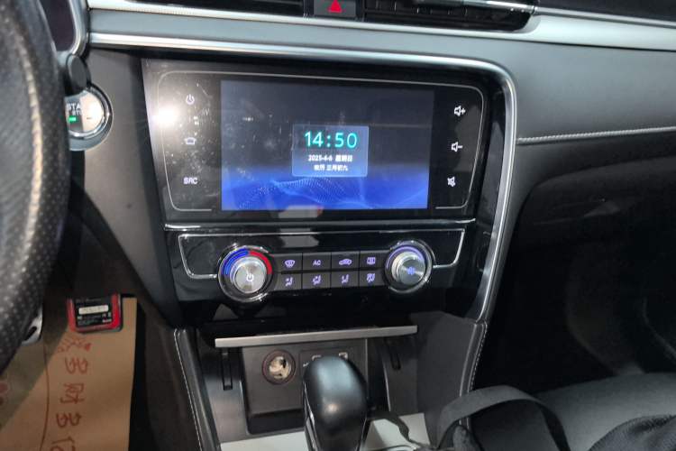 Used MG 6 2019 20T Automatic Sport Edition Audio And AC Panel