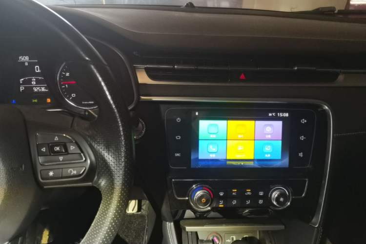 Used MG 6 2019 20T Automatic Sport Edition Audio And AC Panel