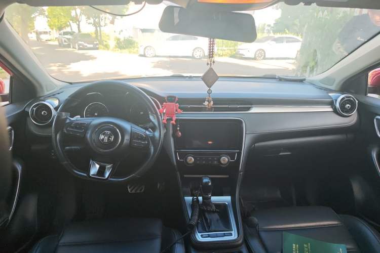 Used MG 6 2019 20T Automatic Sport Edition Center Console