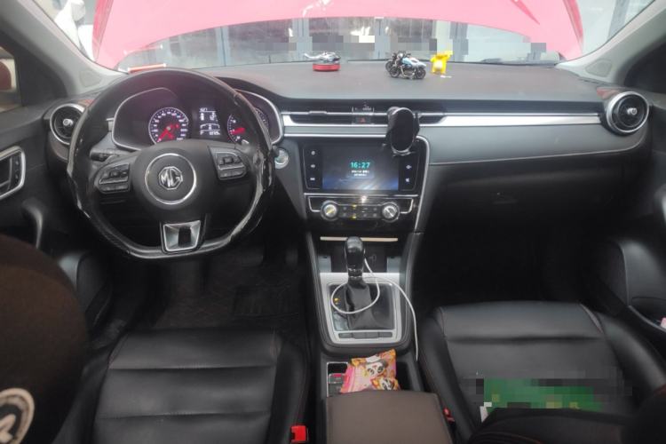 Used MG 6 2019 20T Automatic Starlight Edition Center Console