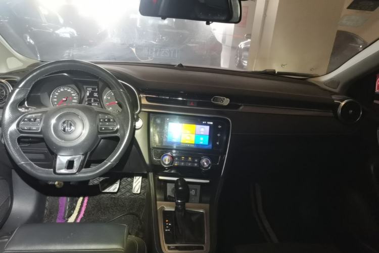 Used MG 6 2019 20T Automatic Sport Edition Center Console