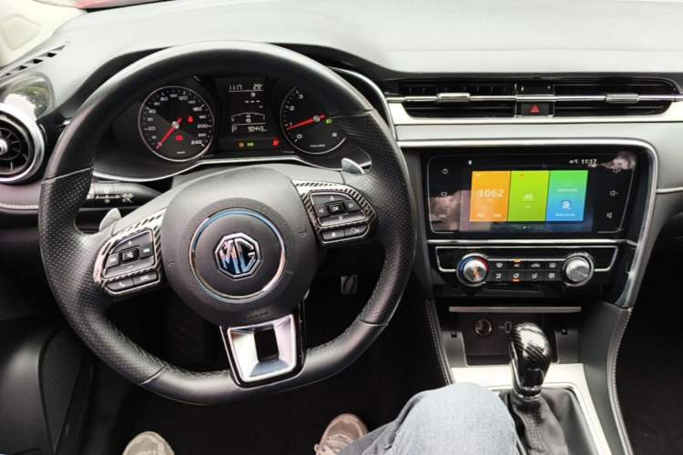 Used MG 6 2019 20T Automatic Sport Edition Center Console