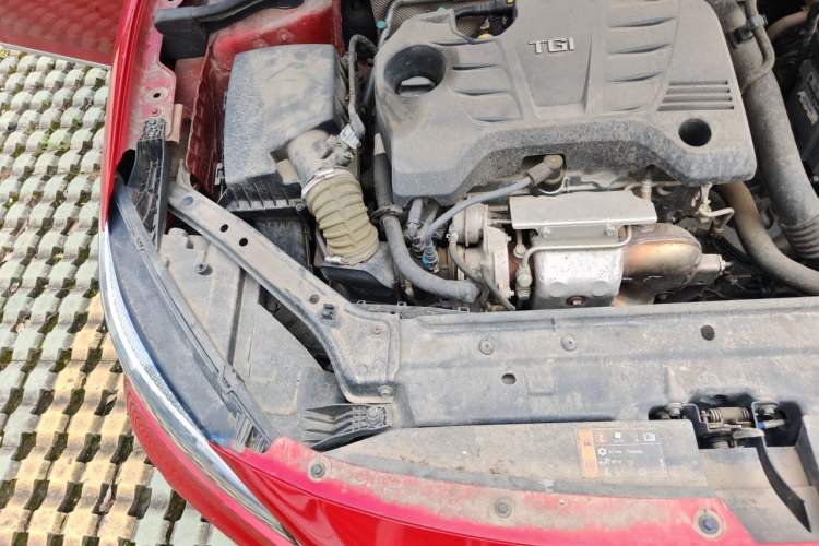 Used MG 6 2019 20T Manual Sport Edition Engine Bay Right