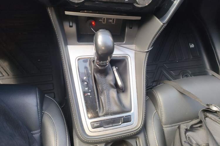 Used MG 6 2019 20T Automatic Sport Edition Gear Lever