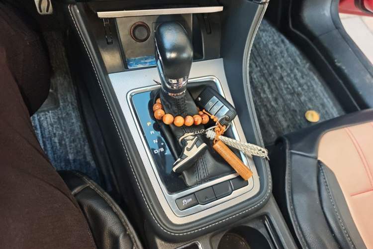 Used MG 6 2019 20T Automatic Sport Edition Gear Lever