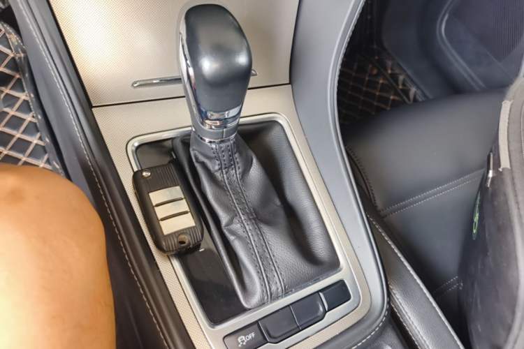 Used MG 6 2019 20T Automatic Sport Edition Gear Lever